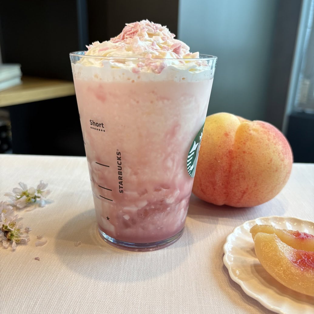 スタバ　桜 咲くよ 白桃 フラペチーノ®