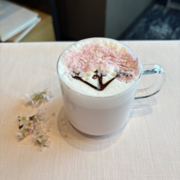 スタバ　桜 咲くよ ラテ