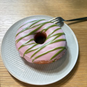 スタバ　桜抹茶ドーナツ