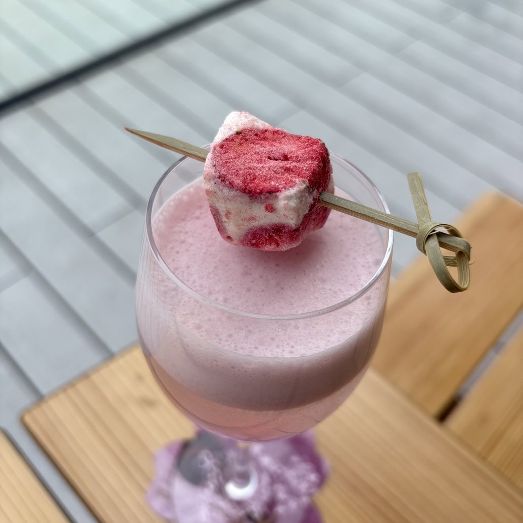 桜 アリュール ストロベリー フィズ