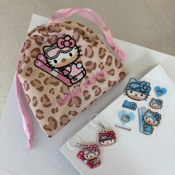 【付録レビュー】完売前に急いで！激レア“雪焼け”ハローキティの超豪華4点セットが大優勝すぎる♡【sweet 3月号本誌】