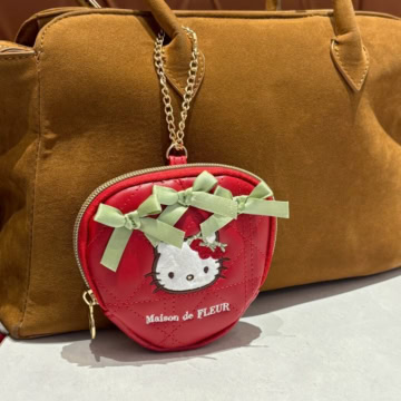 メゾン ド フルール × ハローキティ　いちごチャーム