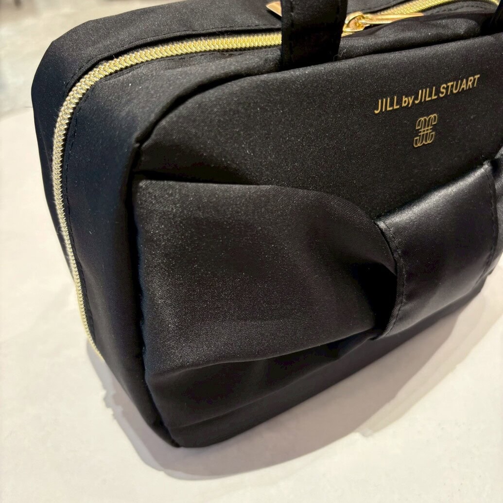 ジル バイ ジルスチュアートの付録 特製ビッグリボンポーチ