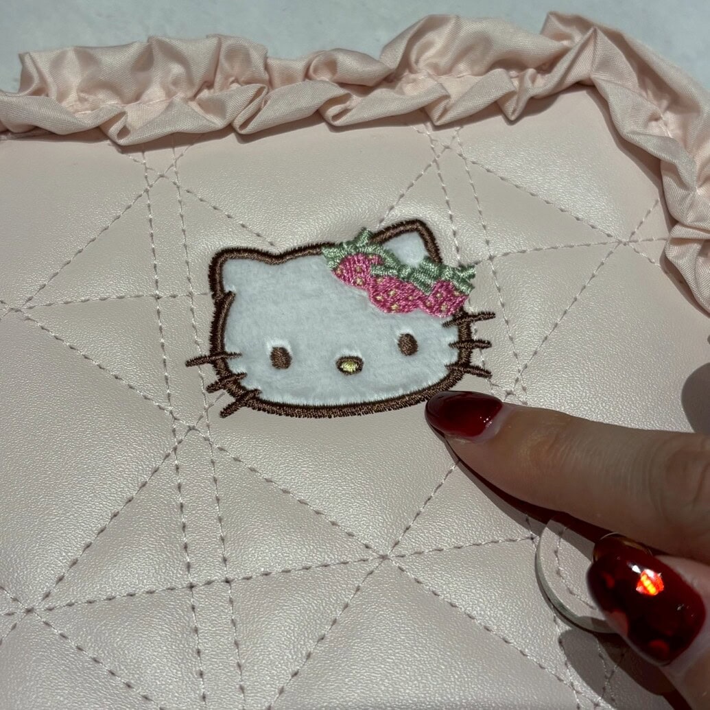 メゾン ド フルール × ハローキティ　いちごマルチケース