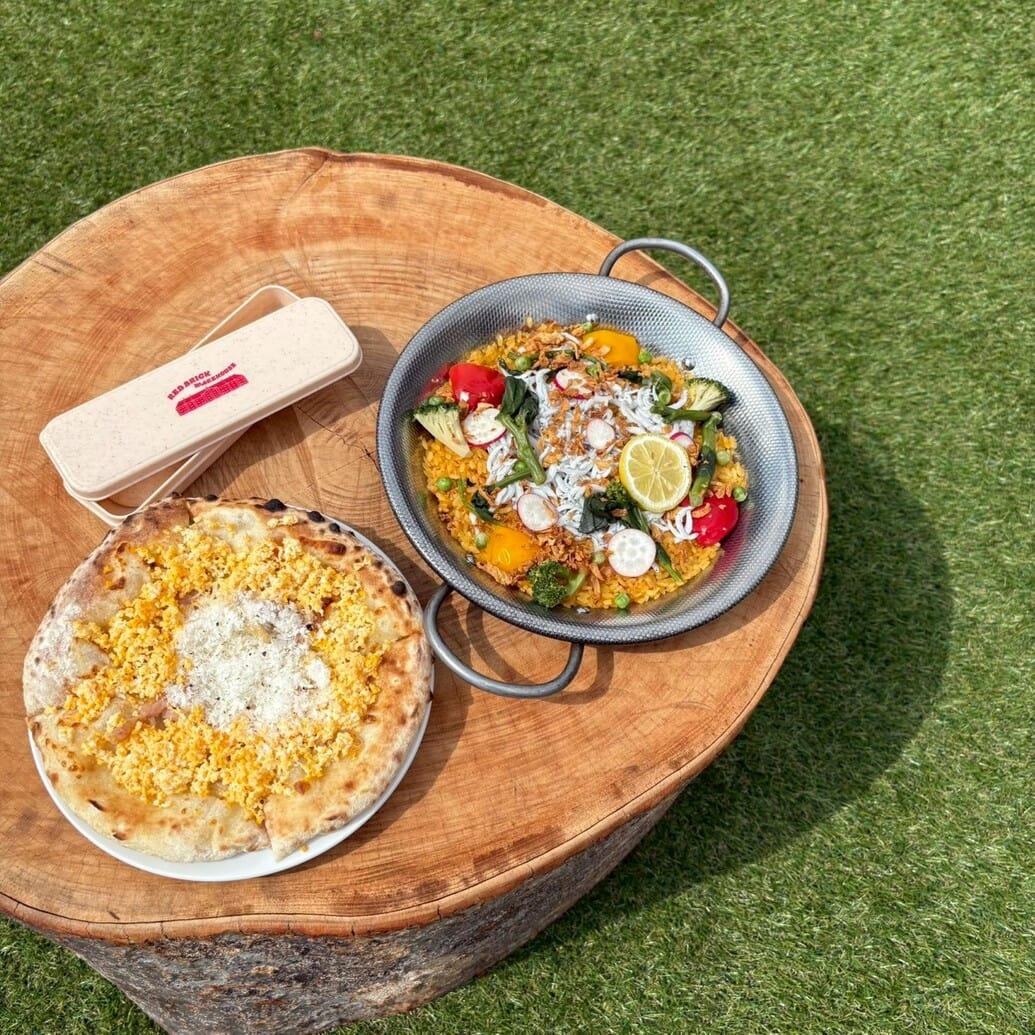 横浜赤レンガ倉庫館内　グルメ