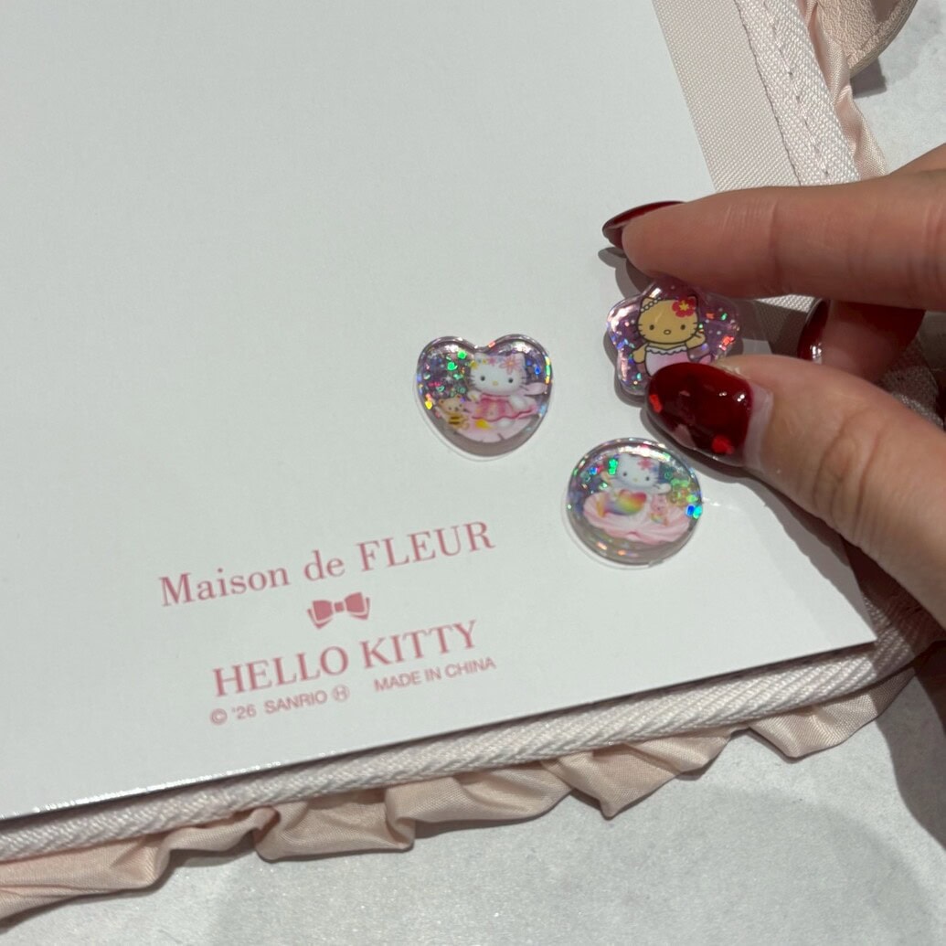 メゾン ド フルール × ハローキティ　いちごマルチケース