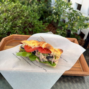 直焼きフォカッチャーノ ツナ＆レモン ケッパー