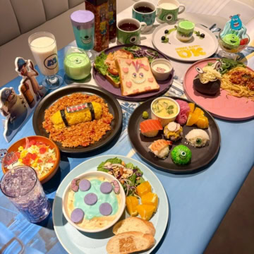 「モンスターズ・インク」OH MY CAFE