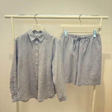 ユニクロ　プレミアムリネンシャツ/ストライプ／リネンブレンドイージーショートパンツ