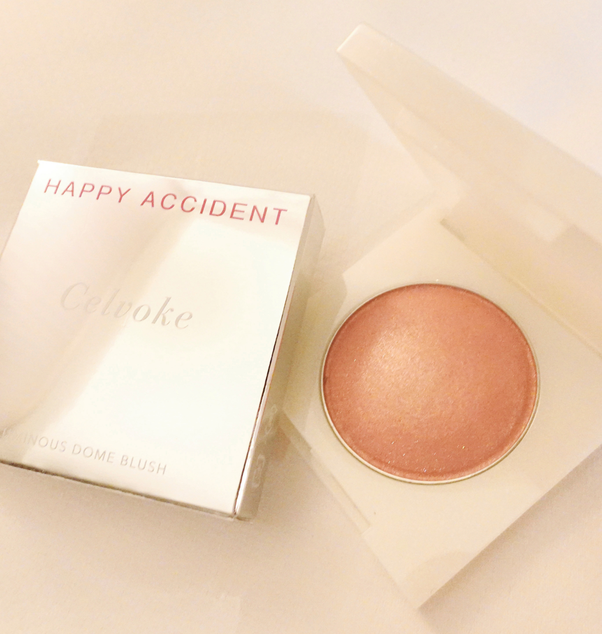 Celvoke（セルヴォーク）のチーク、 ルミナスドームブラッシュ