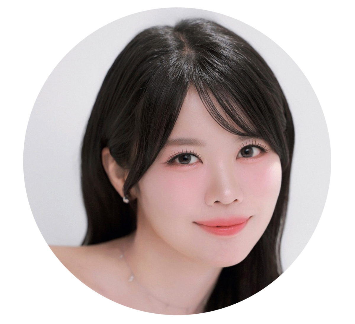 ヘア＆メイクアップアーティスト 夢月