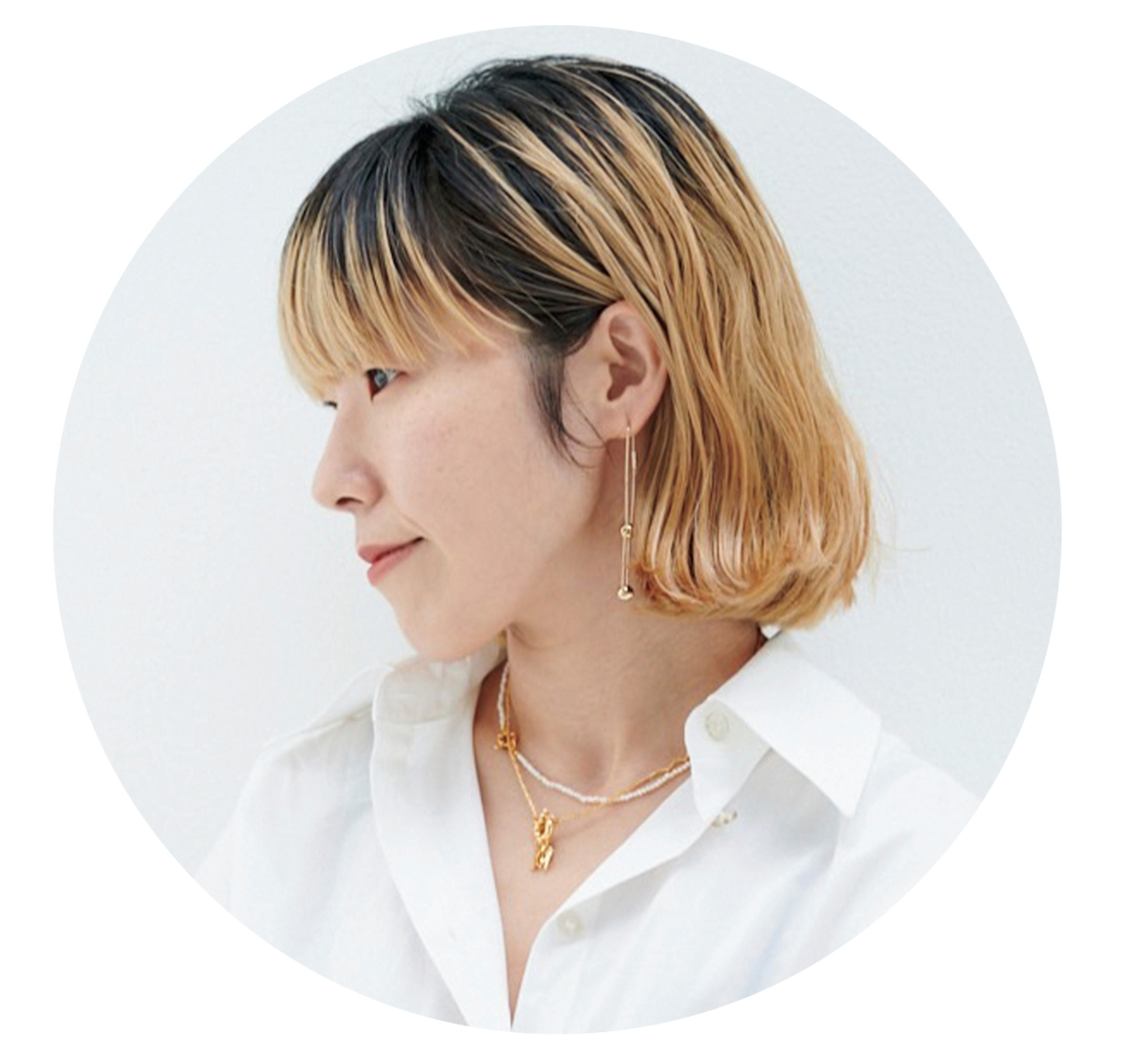 トレンドをキャッチしつつ、大人の遊び心をちりばめた個性を引き出すスタイリングに定評のあるスタイリスト、SHOCOのプロフィール画像。