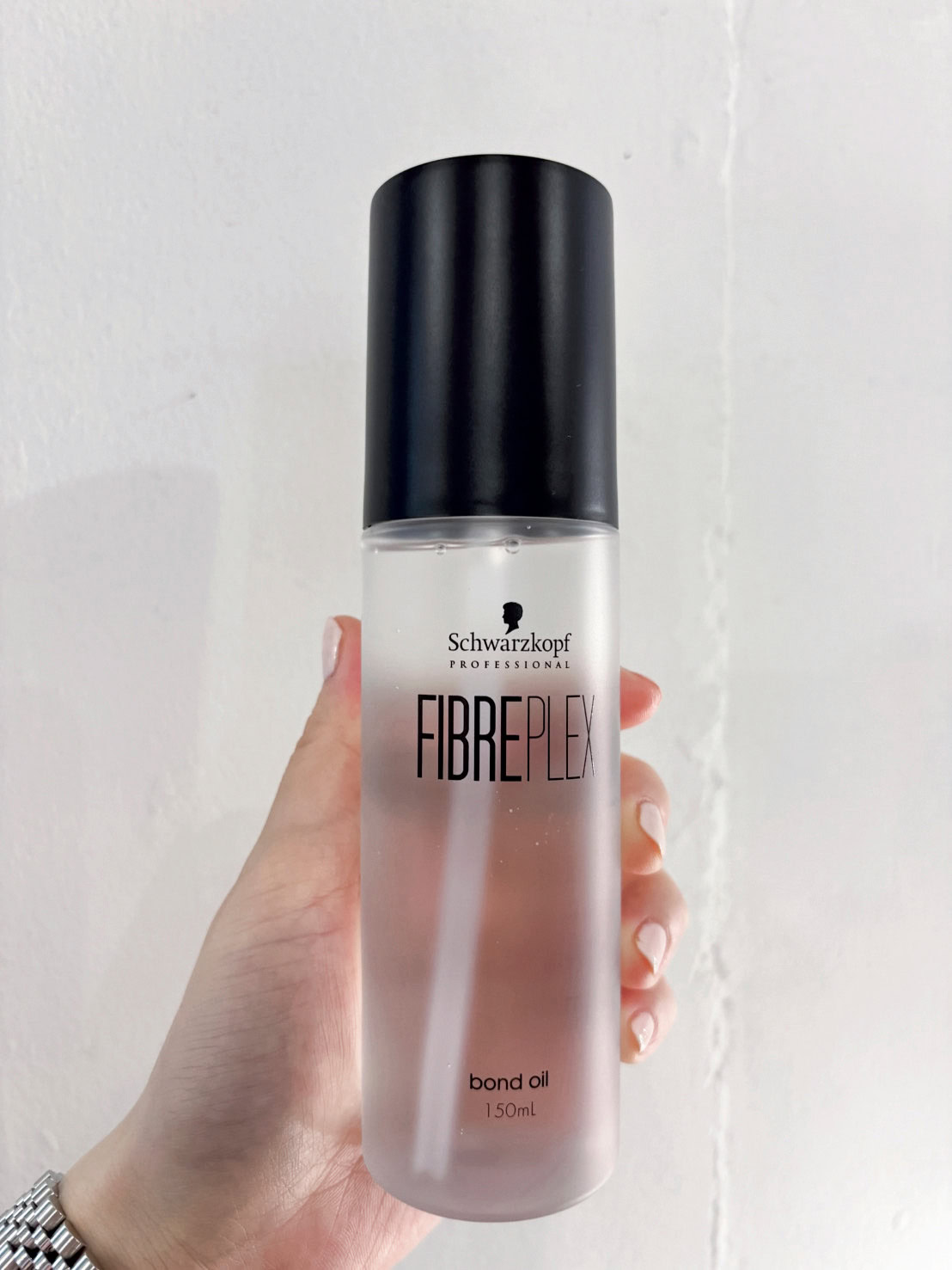 シュワルツコフ プロフェッショナル ファイバープレックス ボンド オイル 150mL ¥3,850(ヘンケル コンシューマーブランド)※サロン専売品
